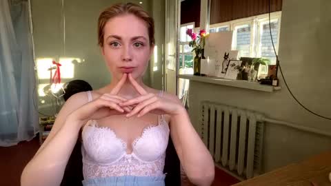 Oksana online show from June 6, 2026, 3:39 pm