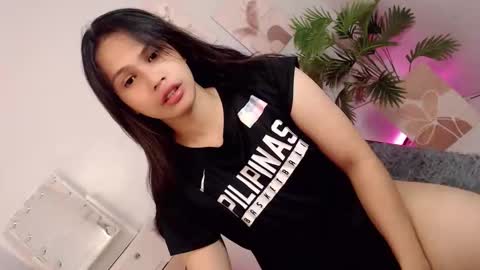 MOMIKHEM online show from September 20, 2025, 7:20 am