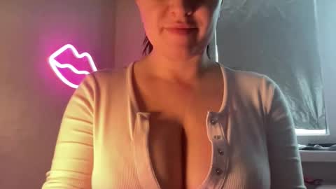 Rihanna online show from January 8, 2026, 5:10 am