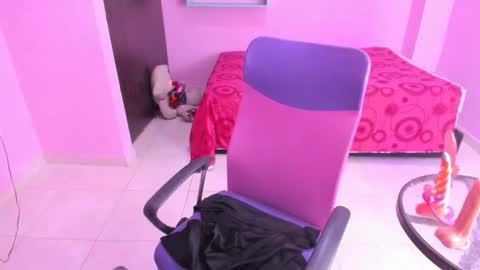 call me slut online show from March 31, 2026, 11:54 am