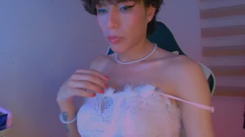 Snapshot of mommyandmartinvelvelt chatting on June 14, 2026, 4:36 am mommyandmartinvelvelt online show from June 14, 2026, 4:36 am