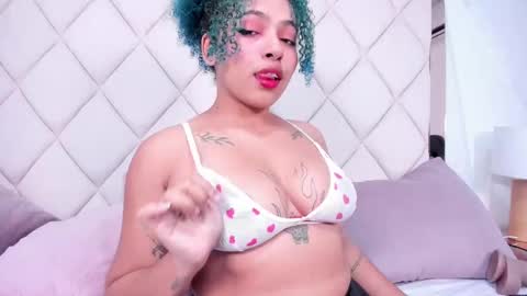 Snapshot of momo_ayasse chatting on September 19, 2025, 9:26 pm Momo online show from September 19, 2025, 9:26 pm