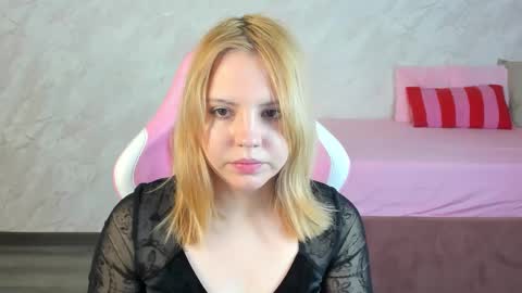 Snapshot of mon1ca_jones chatting on February 7, 2026, 8:51 am mon1ca_jones online show from February 7, 2026, 8:51 am