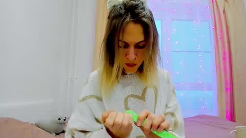 Mona online show from December 14, 2024, 5:51 am