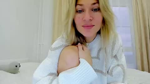 Mona online show from November 14, 2025, 4:55 am