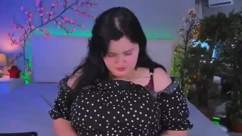Monica online show from June 9, 2026, 12:17 pm
