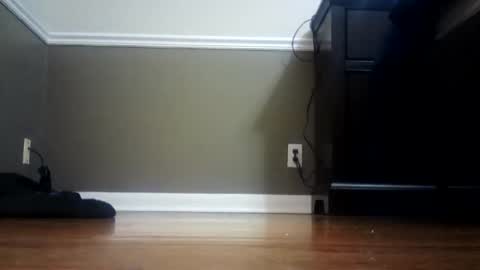 moneyboysaveg548 online show from November 26, 2025, 8:37 am