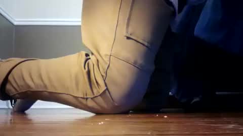 moneyboysaveg548 online show from December 5, 2025, 11:52 am