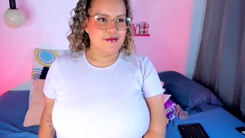 Snapshot of monica_bbw_ chatting on February 16, 2025, 1:36 am aleja independent model online show from February 16, 2025, 1:36 am