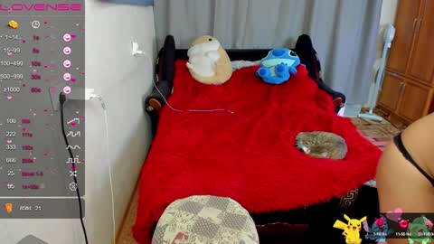 Monica Elder online show from December 19, 2024, 1:18 pm