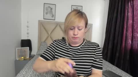 Mony online show from November 4, 2025, 12:37 pm