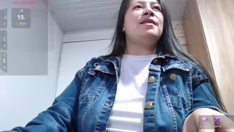 monickhotpri online show from June 14, 2026, 9:17 pm