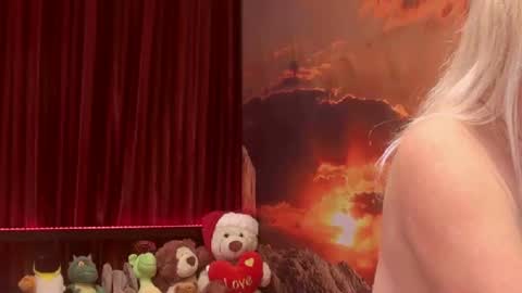 Monika    online show from February 1, 2025, 4:24 am