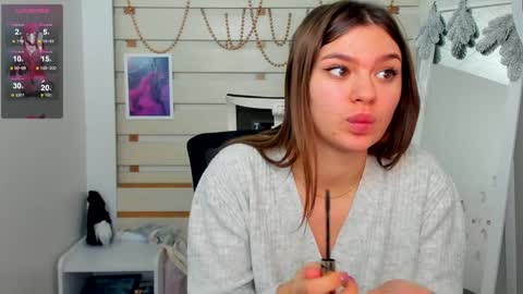 Snapshot of monika_youu chatting on December 22, 2024, 1:22 pm Monika online show from December 22, 2024, 1:22 pm