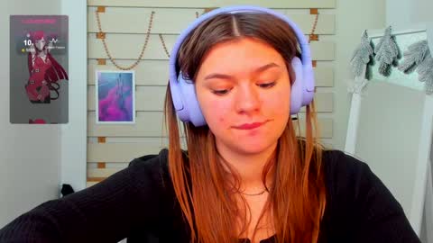 Snapshot of monika_youu chatting on December 29, 2024, 10:45 am Monika online show from December 29, 2024, 10:45 am