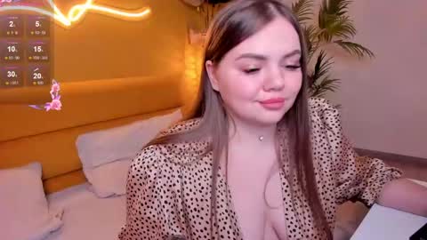 Monika online show from February 3, 2025, 4:04 am