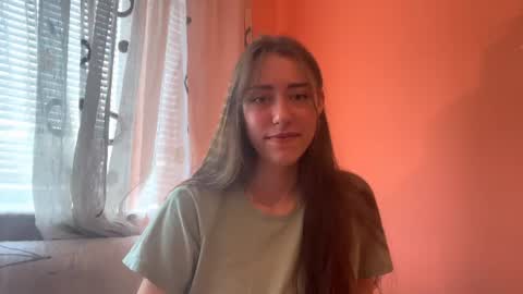 Snapshot of moniquebillinghurst chatting on June 19, 2026, 4:28 am Rose online show from June 19, 2026, 4:28 am