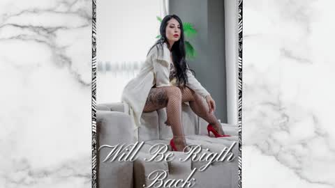 Monique  online show from February 19, 2025, 8:10 pm