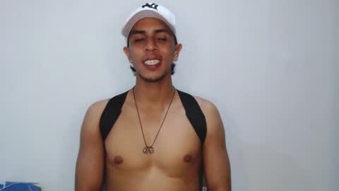 Snapshot of monkey_uchiha77 chatting on November 11, 2025, 1:49 am simon dice online show from November 11, 2025, 1:49 am