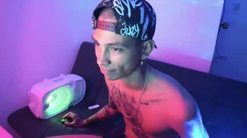 Snapshot of monkeyd_66 chatting on December 17, 2024, 8:23 am monkeyd_66 online show from December 17, 2024, 8:23 am