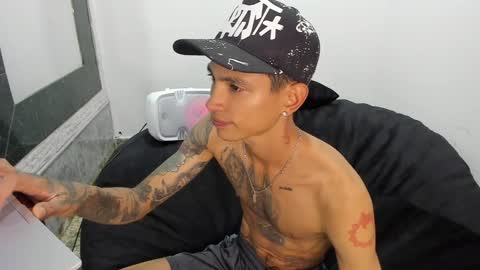 Snapshot of monkeyd_66 chatting on January 22, 2025, 9:43 pm monkeyd_66 online show from January 22, 2025, 9:43 pm