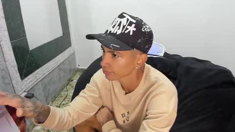 Snapshot of monkeyd_66 chatting on February 10, 2025, 9:25 am monkeyd_66 online show from February 10, 2025, 9:25 am