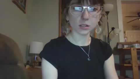 Snapshot of monkeygirl99 chatting on March 4, 2026, 6:52 am monkeygirl9 come play with me slut daddy bad spanking cute girl submissive online show from March 4, 2026, 6:52 am