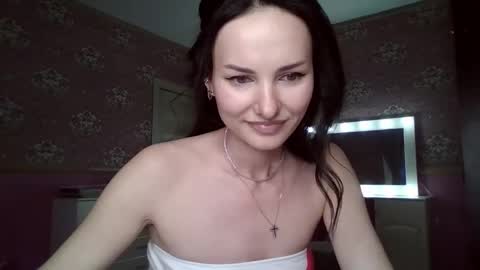 monparis_dream online show from October 26, 2025, 1:39 pm