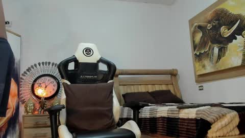 monsoon_the_best online show from March 28, 2026, 4:56 am