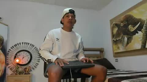 Snapshot of monsoon_the_best chatting on April 22, 2026, 2:58 am monsoon_the_best online show from April 22, 2026, 2:58 am