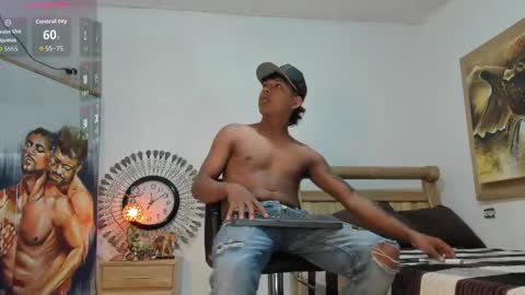 Snapshot of monsoon_the_best chatting on April 23, 2026, 3:08 am monsoon_the_best online show from April 23, 2026, 3:08 am