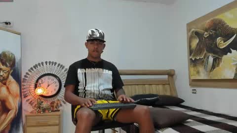 Snapshot of monsoon_the_best chatting on May 7, 2026, 5:02 am monsoon_the_best online show from May 7, 2026, 5:02 am