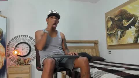 Snapshot of monsoon_the_best chatting on May 17, 2026, 3:04 am monsoon_the_best online show from May 17, 2026, 3:04 am