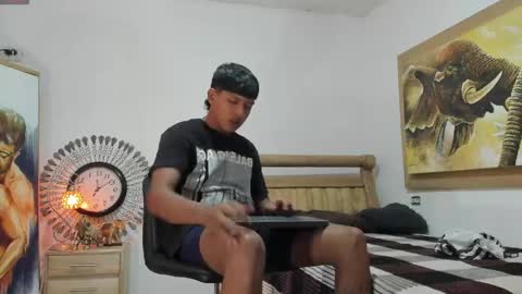Snapshot of monsoon_the_best chatting on May 26, 2026, 3:24 am monsoon_the_best online show from May 26, 2026, 3:24 am
