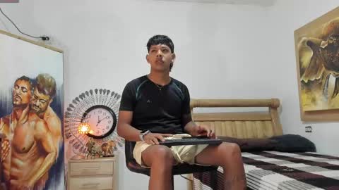 Snapshot of monsoon_the_best chatting on May 27, 2026, 3:03 am monsoon_the_best online show from May 27, 2026, 3:03 am