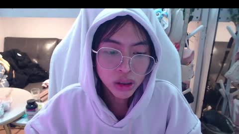 Snapshot of monstercockselfsuck chatting on December 9, 2024, 5:51 am ELYSE A SIMPLE GIRL online show from December 9, 2024, 5:51 am