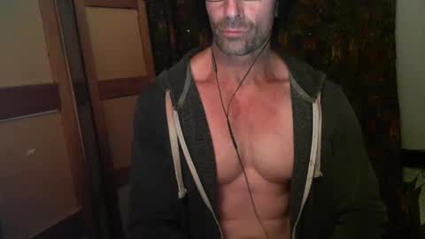 monsterdildos online show from December 23, 2024, 11:25 am