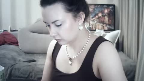 Snapshot of moodiemira chatting on June 10, 2026, 5:34 pm moodiemira online show from June 10, 2026, 5:34 pm