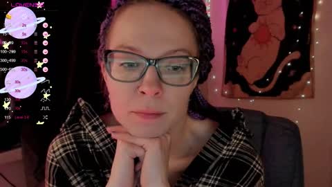 Roxy online show from October 14, 2025, 6:52 pm