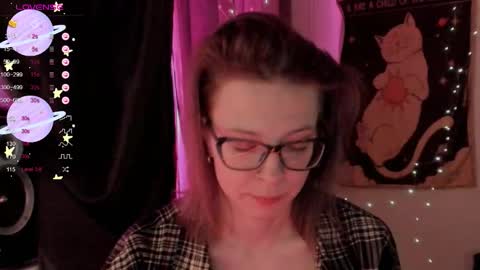 Roxy online show from October 19, 2025, 6:19 pm