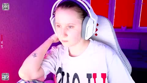 Lola online show from March 27, 2026, 3:12 pm