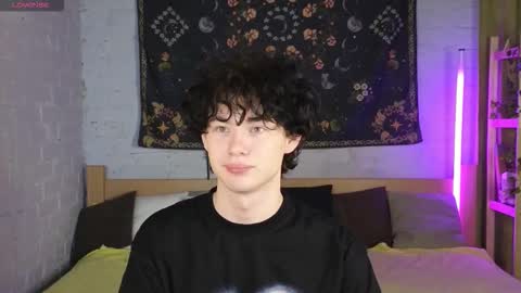 Snapshot of moon_gloww chatting on February 13, 2026, 5:53 pm moon_gloww online show from February 13, 2026, 5:53 pm