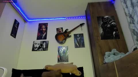 Luna online show from March 18, 2026, 11:08 pm