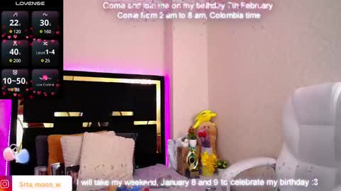 Snapshot of moon_water__ chatting on February 6, 2025, 11:10 am Moon Water online show from February 6, 2025, 11:10 am