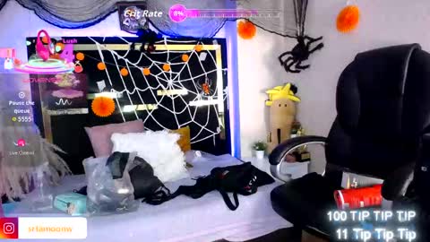 Snapshot of moon_water__ chatting on October 13, 2025, 11:54 am Moon Water online show from October 13, 2025, 11:54 am