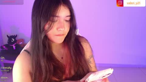 Snapshot of moonbella_bell chatting on April 28, 2026, 4:06 am bell online show from April 28, 2026, 4:06 am