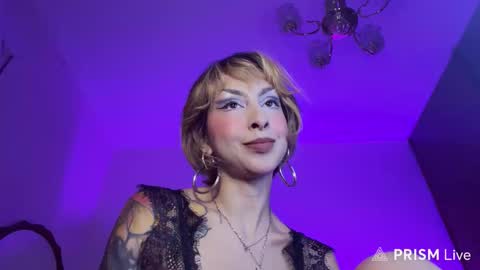 Cinna online show from October 3, 2025, 7:55 pm