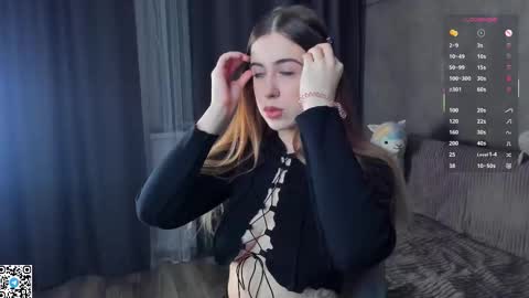 Sophia online show from November 12, 2025, 12:05 pm