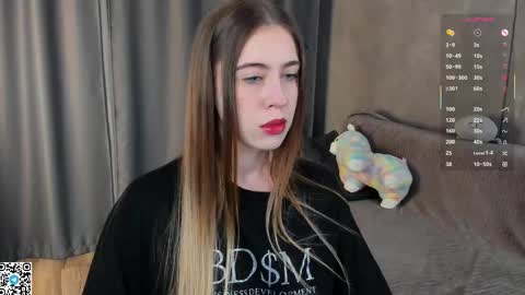 Sophia online show from December 4, 2025, 3:21 pm