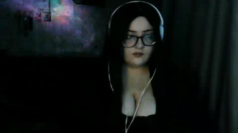 moonfairy2 online show from April 29, 2026, 6:25 pm